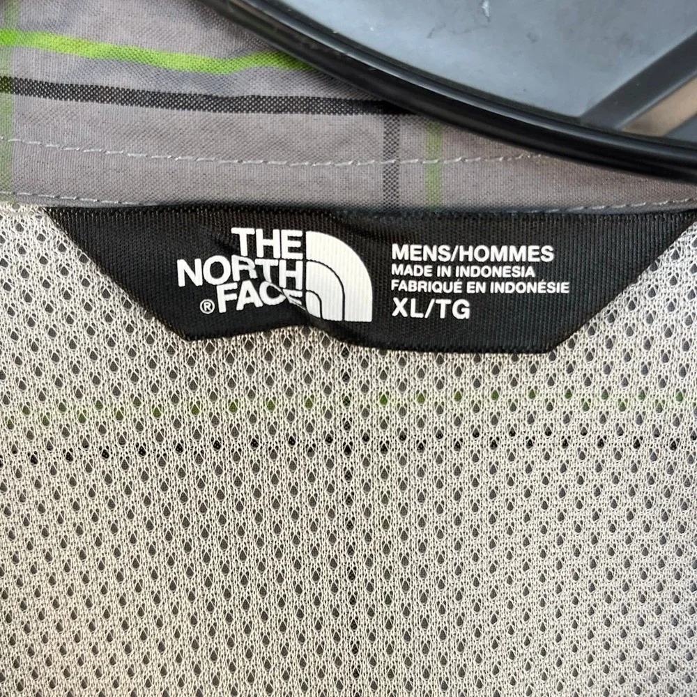 The North Face Mens‎ Plaid XL Long Sleeve Button Up Green Grey Hiking Outdoor